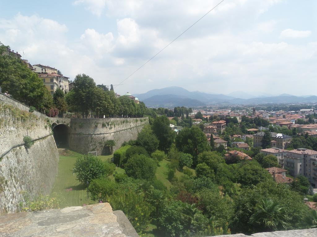 La Luna Blu In Old Town Bergamo Zewnętrze zdjęcie